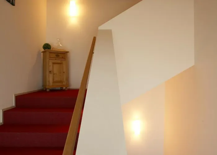 Biedermann's Apartman